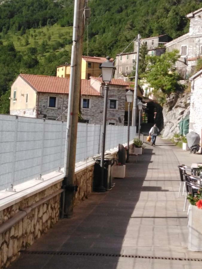 L ' Canton B & B Colonnata Bagian luar foto